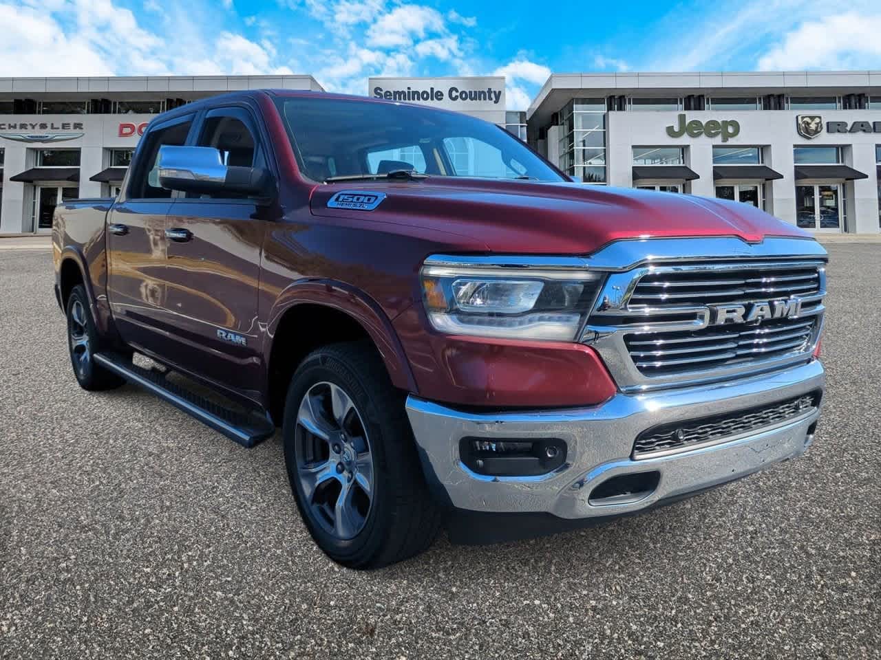2019 RAM 1500 Laramie Crew Cab 4x4 5'7' Box