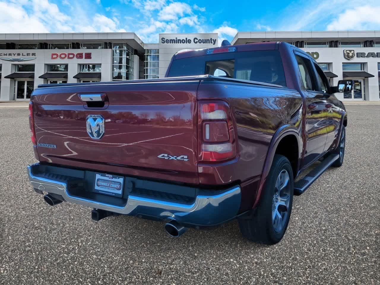 2019 RAM 1500 Laramie Crew Cab 4x4 5'7' Box