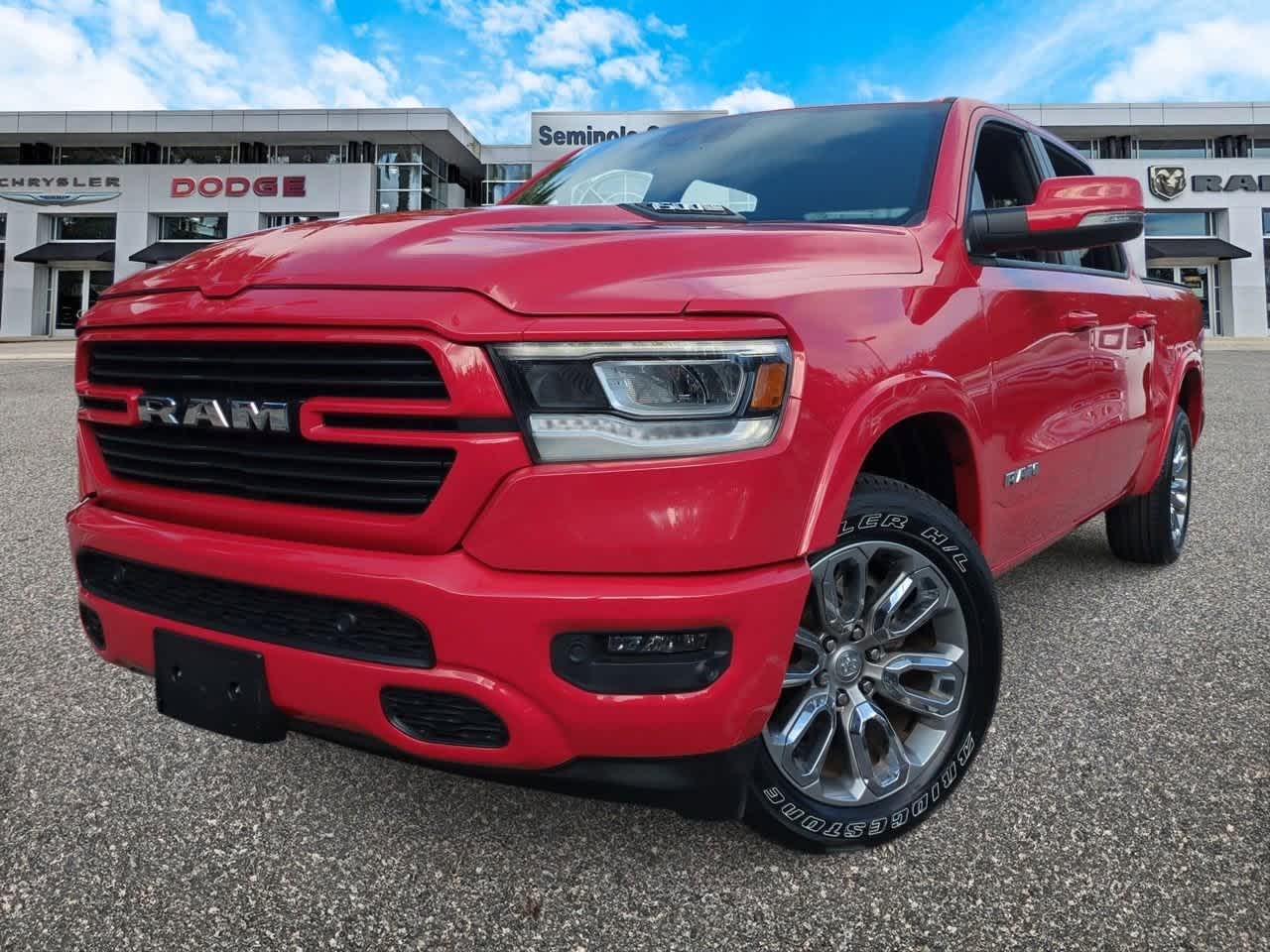 2022 RAM 1500 Laramie Crew Cab 4x4 5'7' Box