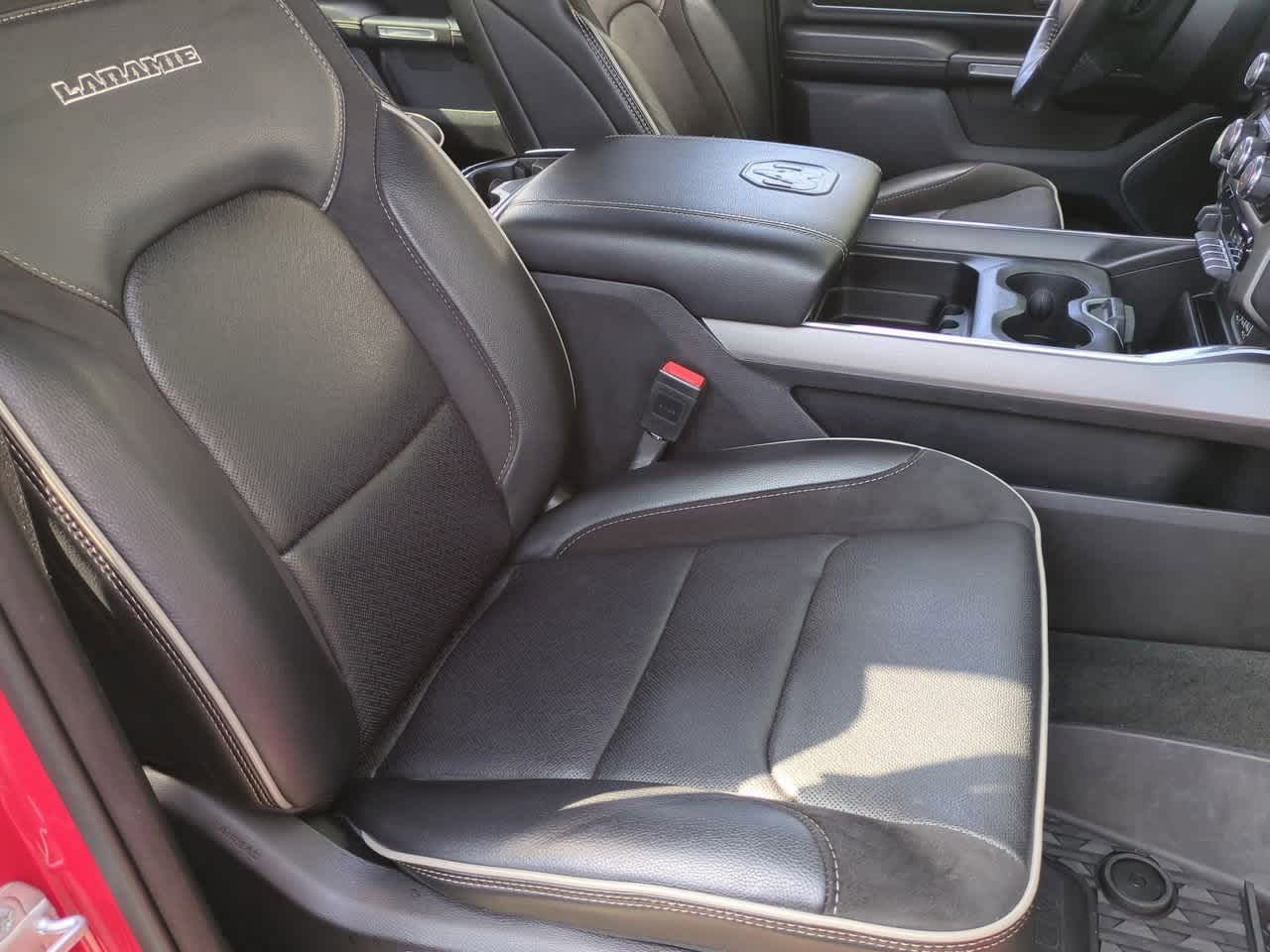 2022 RAM 1500 Laramie Crew Cab 4x4 5'7' Box