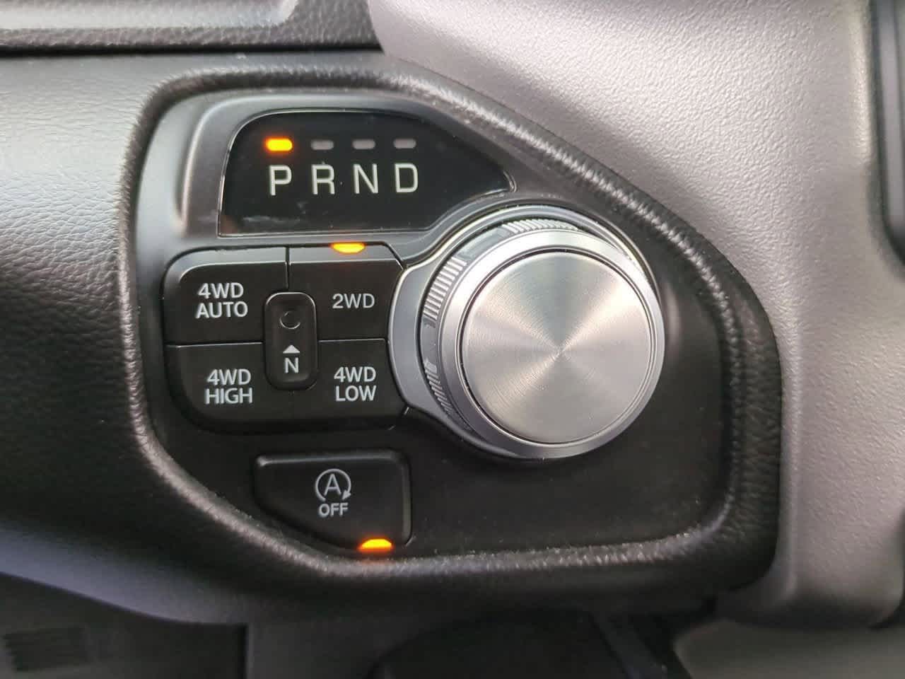 2022 RAM 1500 Laramie Crew Cab 4x4 5'7' Box