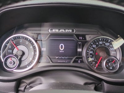 2022 RAM 1500 Laramie Crew Cab 4x4 5'7' Box