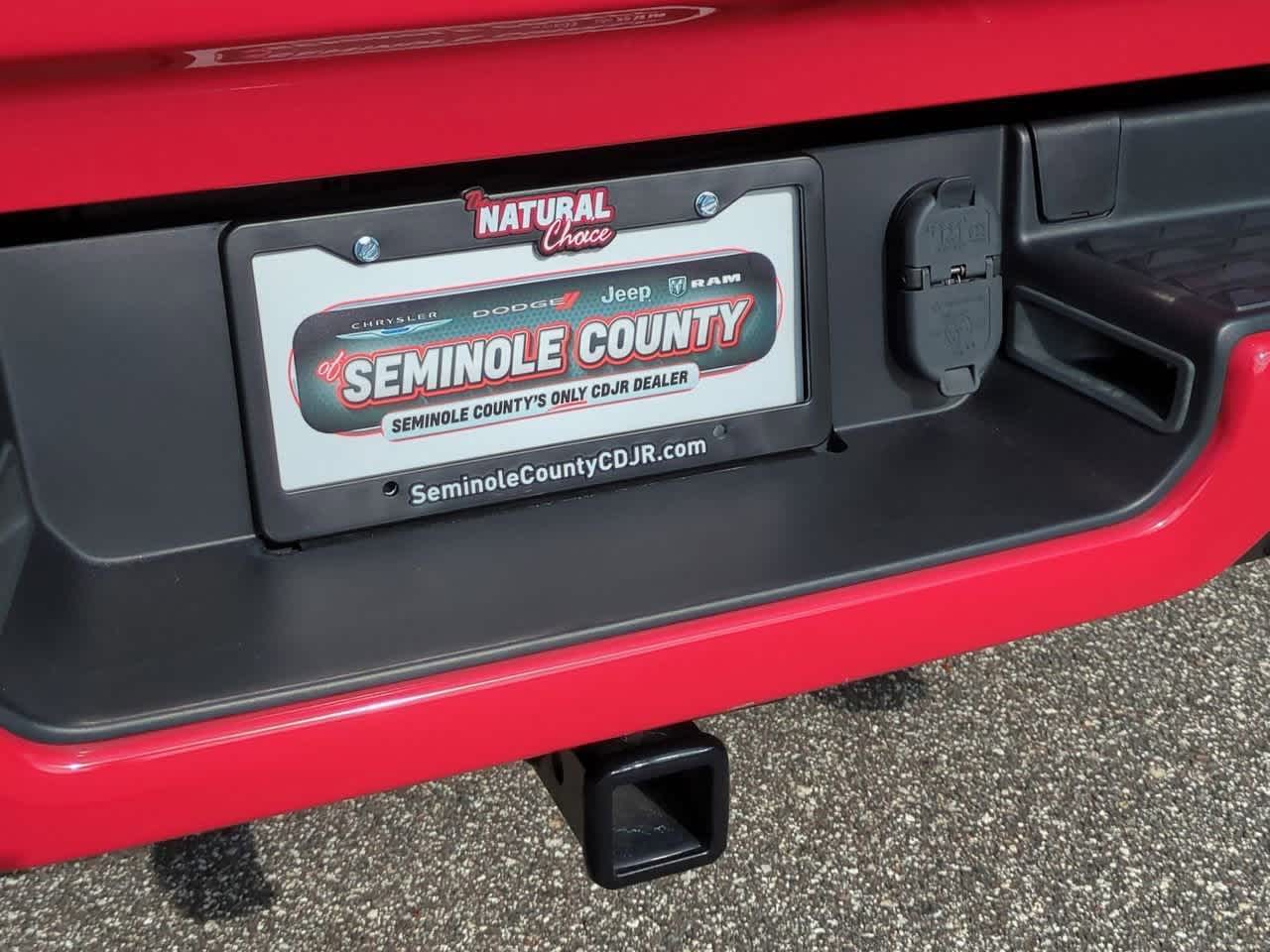 2022 RAM 1500 Laramie Crew Cab 4x4 5'7' Box