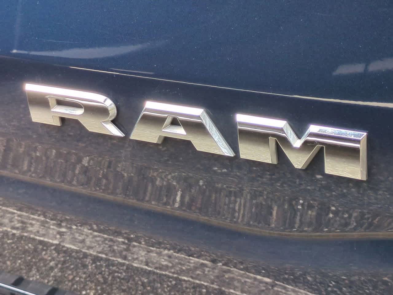 2023 RAM 1500 Laramie Crew Cab 4x4 5'7' Box