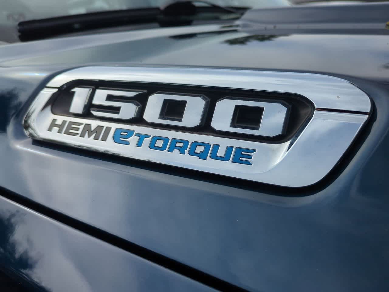 2023 RAM 1500 Laramie Crew Cab 4x4 5'7' Box