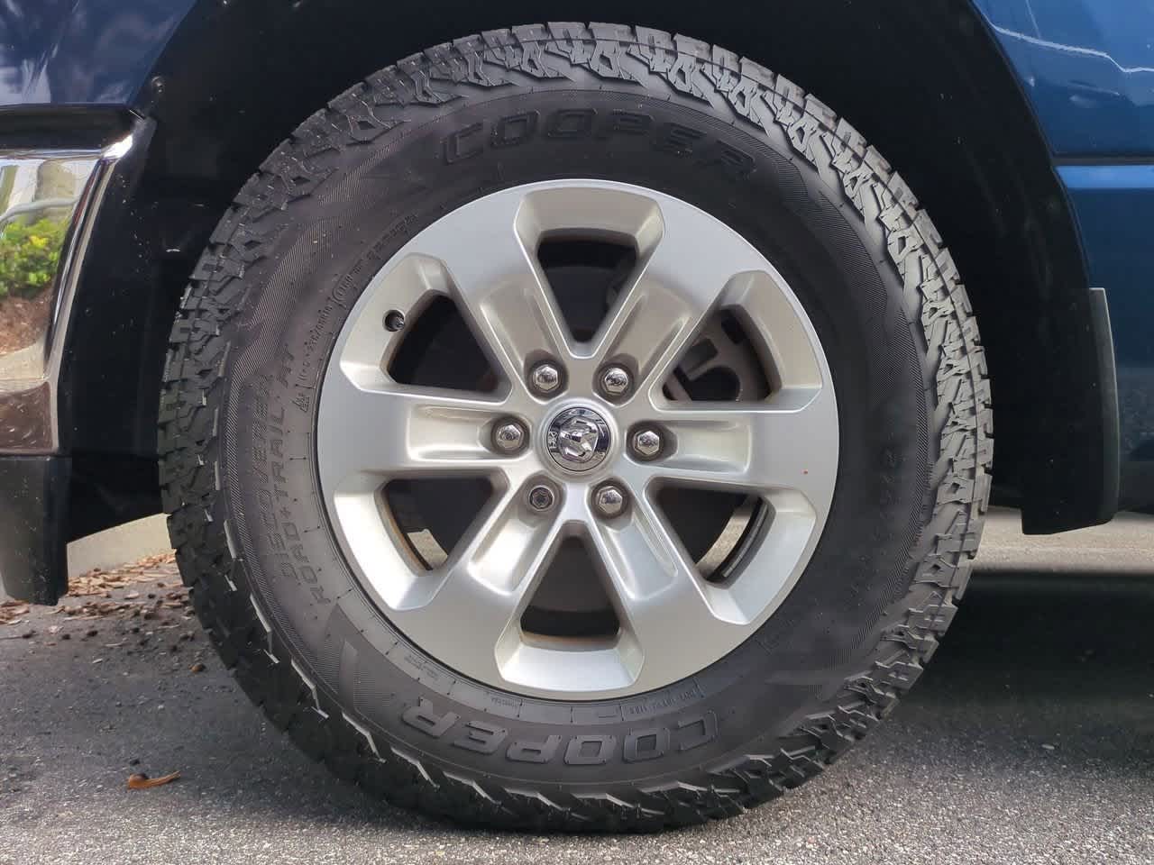 2023 RAM 1500 Laramie Crew Cab 4x4 5'7' Box