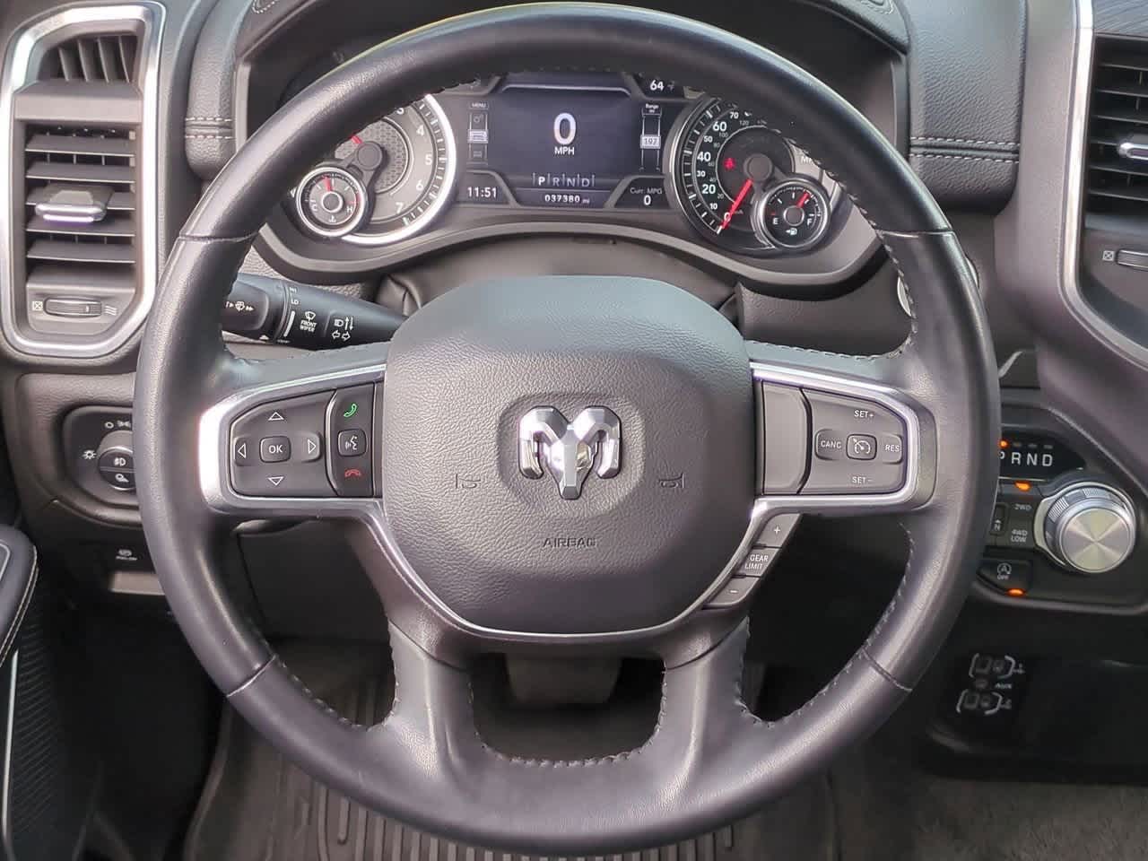 2023 RAM 1500 Laramie Crew Cab 4x4 5'7' Box