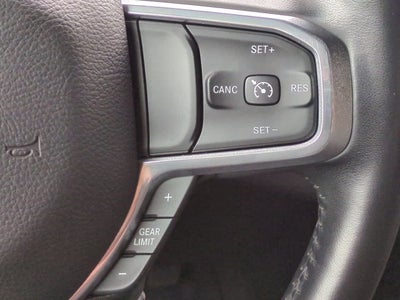 2023 RAM 1500 Laramie Crew Cab 4x4 5'7' Box