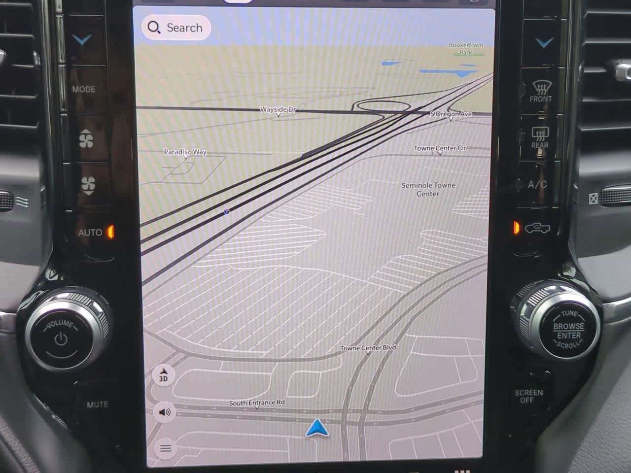 2023 RAM 1500 Laramie Crew Cab 4x4 5'7' Box