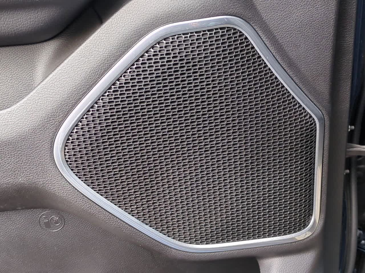 2023 RAM 1500 Laramie Crew Cab 4x4 5'7' Box