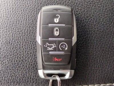 2023 RAM 1500 Laramie Crew Cab 4x4 5'7' Box