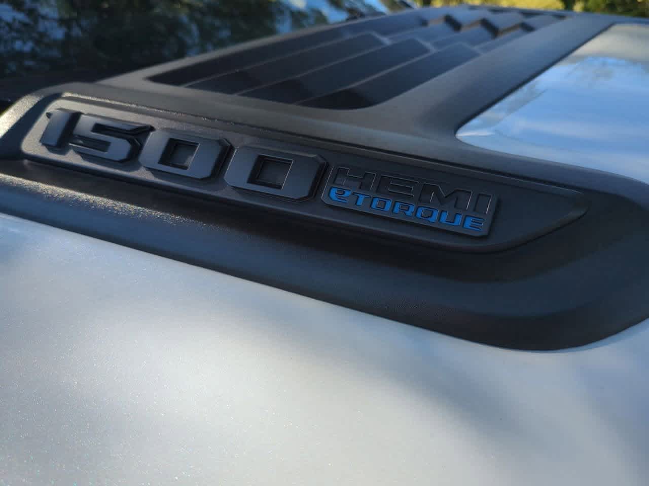 2024 RAM 1500 Laramie Crew Cab 4x4 5'7' Box