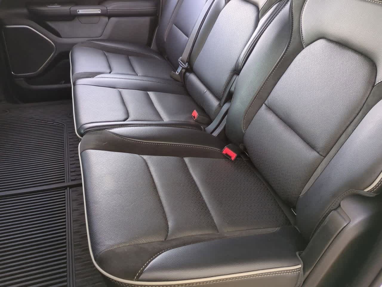 2024 RAM 1500 Laramie Crew Cab 4x4 5'7' Box