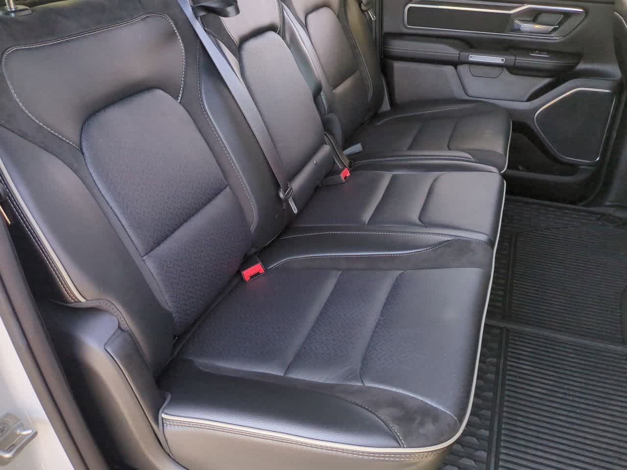 2024 RAM 1500 Laramie Crew Cab 4x4 5'7' Box