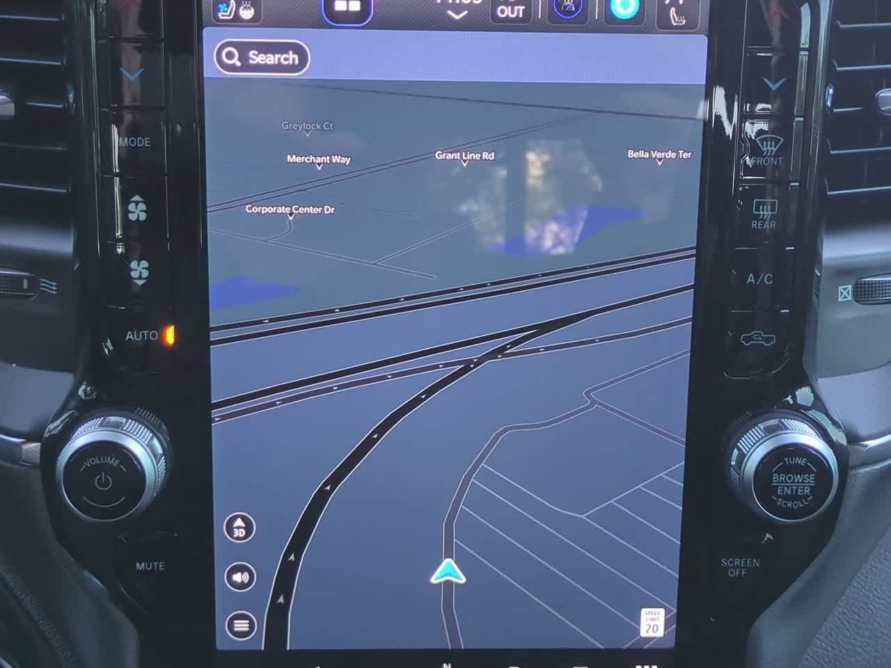 2024 RAM 1500 Laramie Crew Cab 4x4 5'7' Box