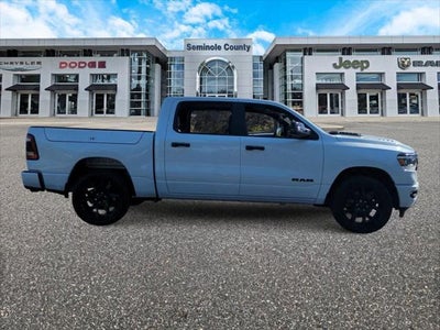 2024 RAM 1500 Laramie Crew Cab 4x4 5'7' Box