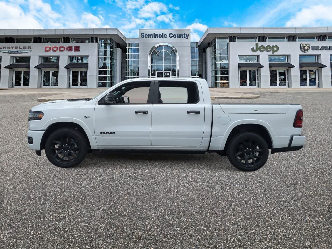 2026 RAM Ram 1500 RAM 1500 LARAMIE CREW CAB 4X4 5'7' BOX