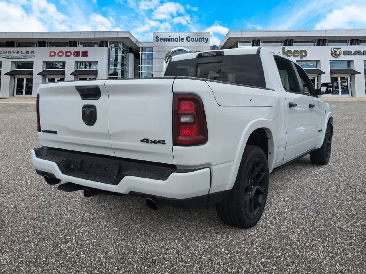 2026 RAM Ram 1500 RAM 1500 LARAMIE CREW CAB 4X4 5'7' BOX