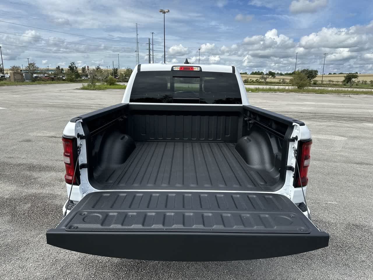 2027 RAM Ram 1500 RAM 1500 LARAMIE CREW CAB 4X4 5'7' BOX