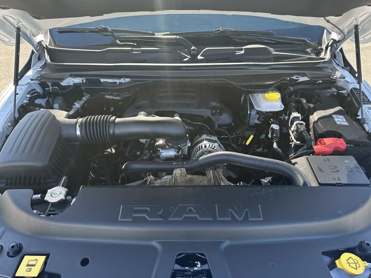 2027 RAM Ram 1500 RAM 1500 LARAMIE CREW CAB 4X4 5'7' BOX
