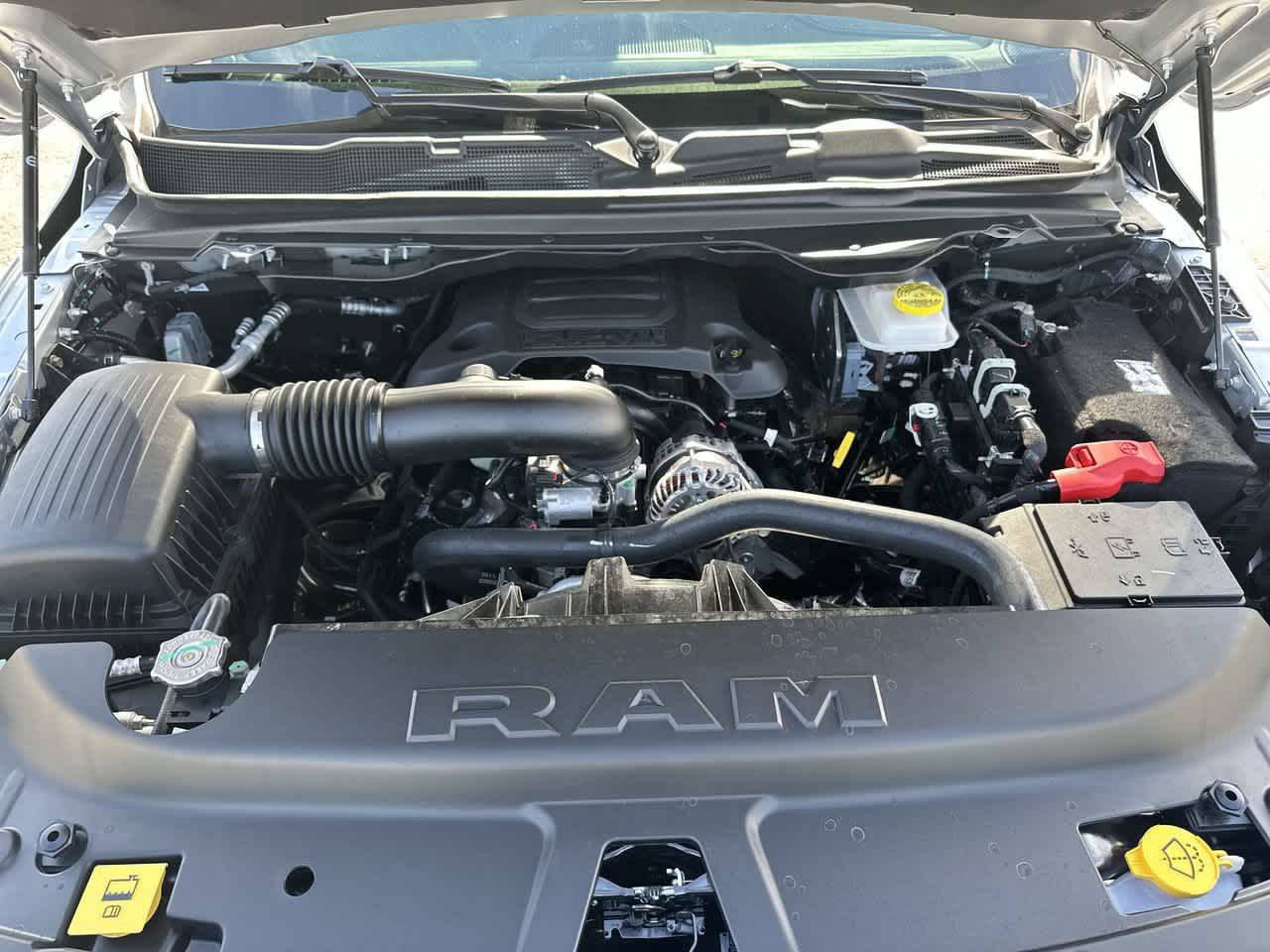 2027 RAM Ram 1500 RAM 1500 LARAMIE CREW CAB 4X4 5'7' BOX