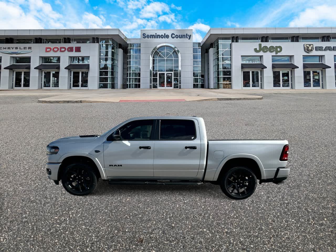 2027 RAM Ram 1500 RAM 1500 LARAMIE CREW CAB 4X4 5'7' BOX