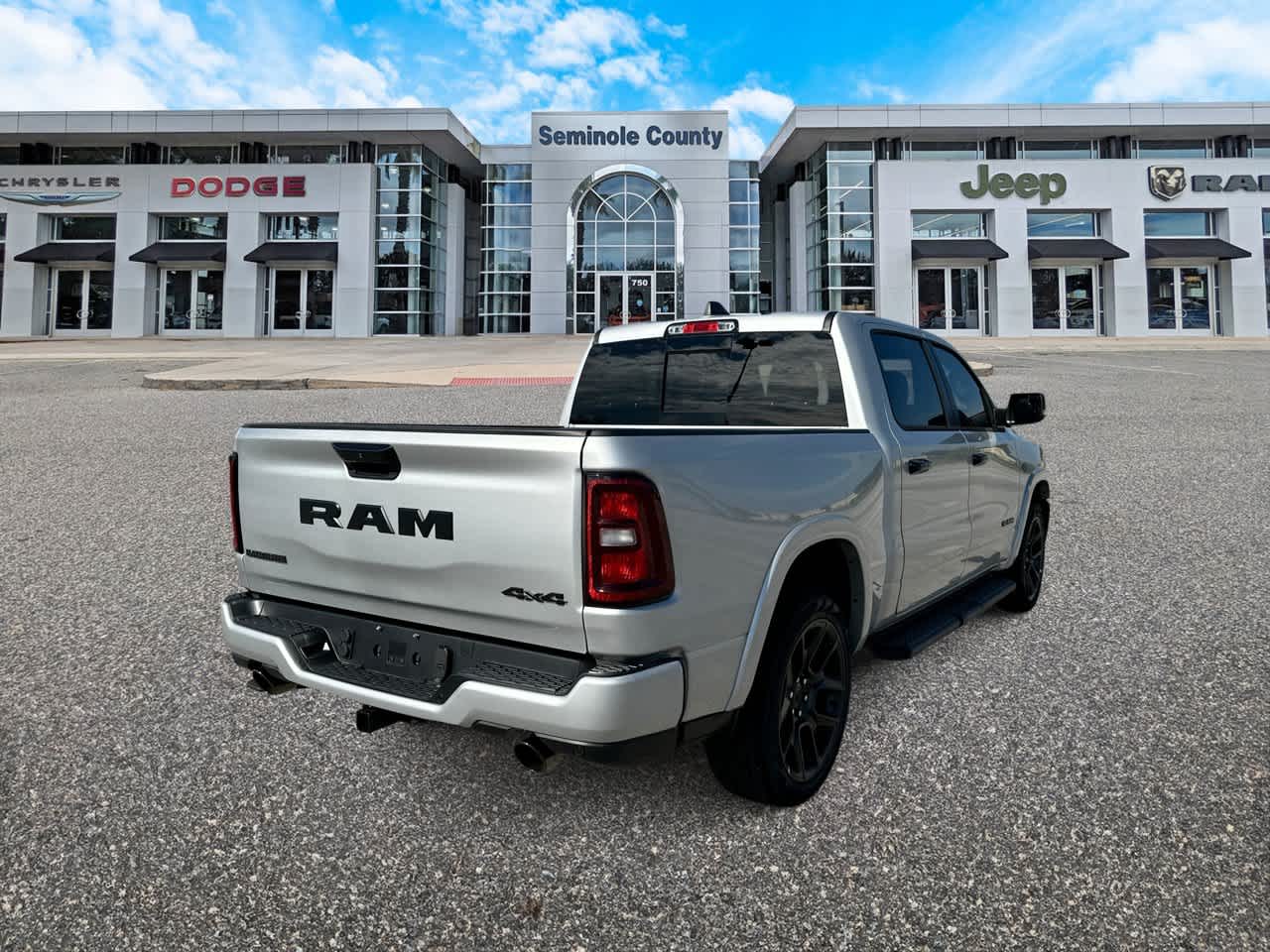 2027 RAM Ram 1500 RAM 1500 LARAMIE CREW CAB 4X4 5'7' BOX