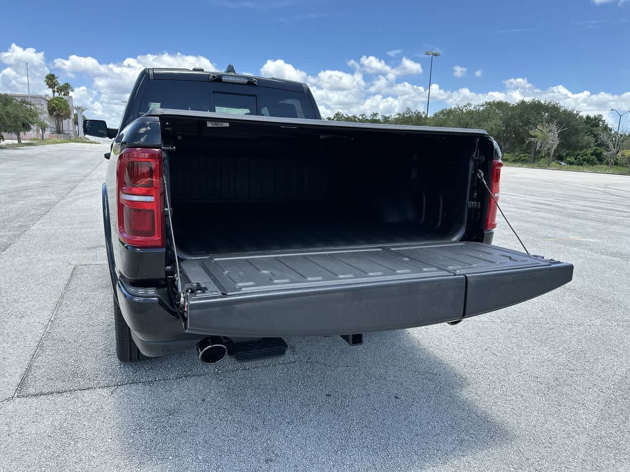 2026 RAM Ram 1500 RAM 1500 LIMITED CREW CAB 4X4 6'4' BOX