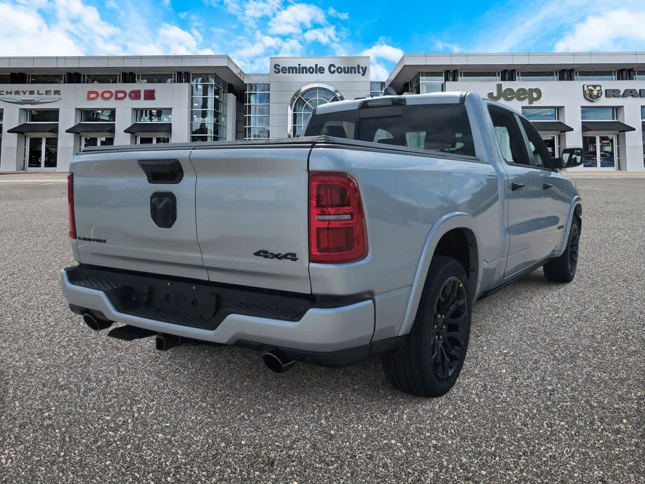 2026 RAM Ram 1500 RAM 1500 LIMITED CREW CAB 4X4 6'4' BOX