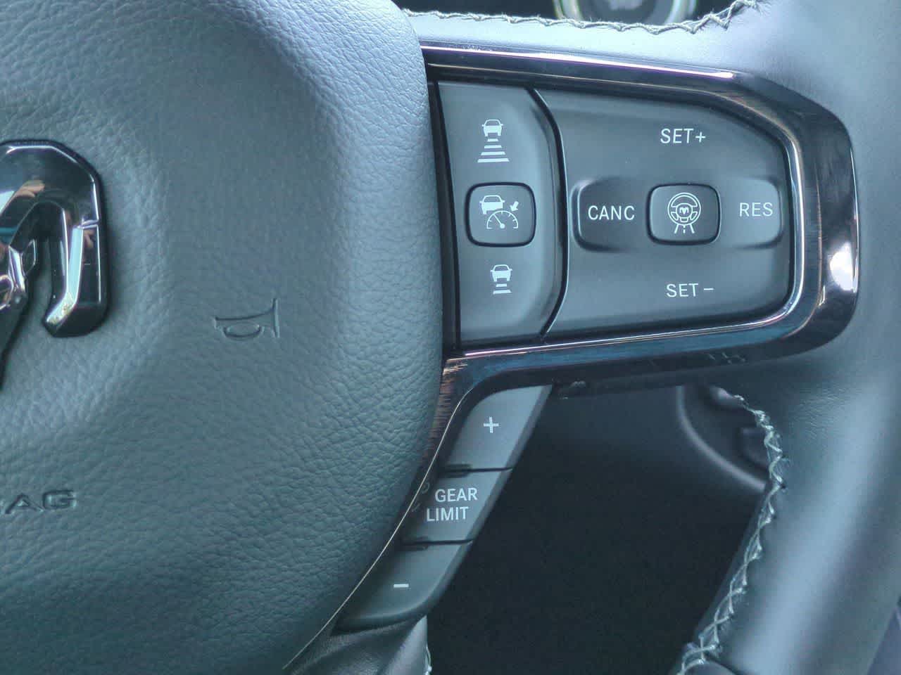 2026 RAM Ram 1500 RAM 1500 LIMITED CREW CAB 4X4 6'4' BOX