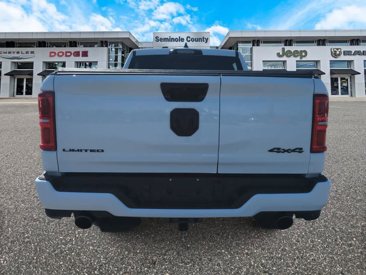 2026 RAM Ram 1500 RAM 1500 LIMITED CREW CAB 4X4 6'4' BOX