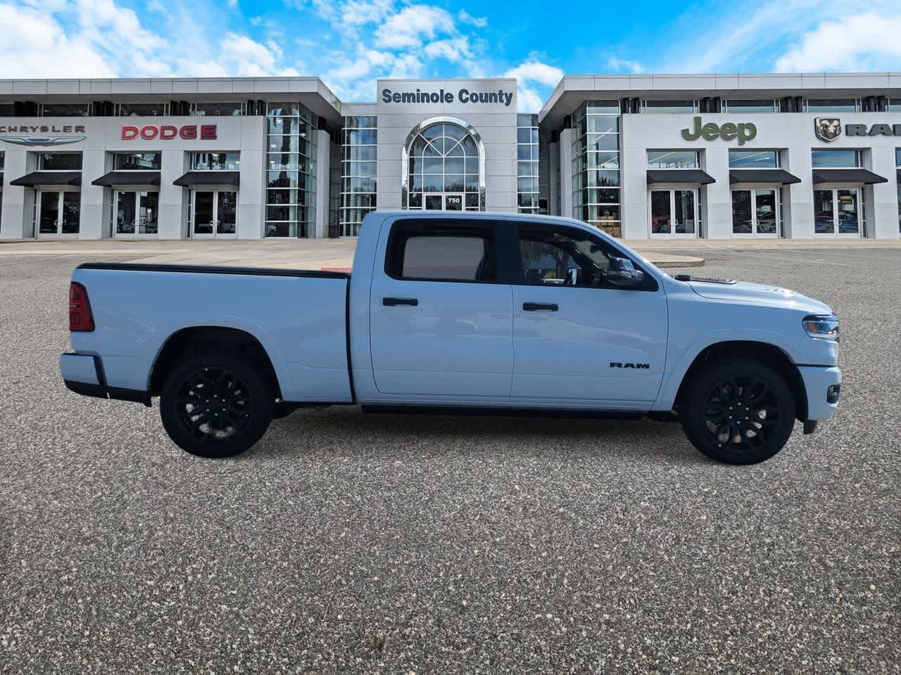 2026 RAM Ram 1500 RAM 1500 LIMITED CREW CAB 4X4 6'4' BOX