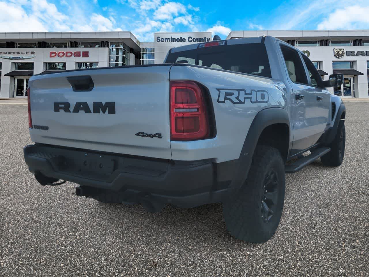 2026 RAM Ram 1500 RAM 1500 RHO CREW CAB 4X4 5'7' BOX