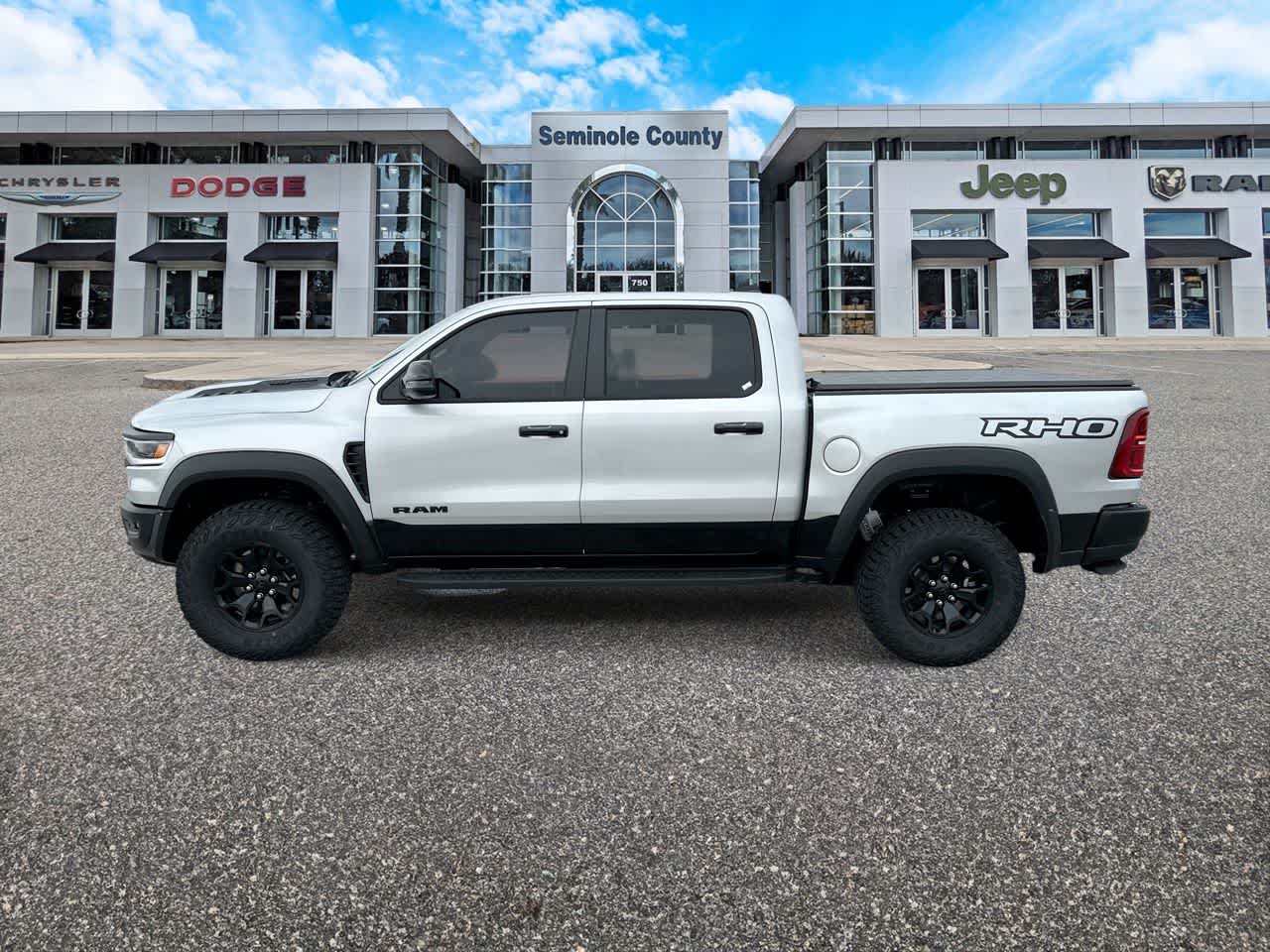 2026 RAM Ram 1500 RAM 1500 RHO CREW CAB 4X4 5'7' BOX