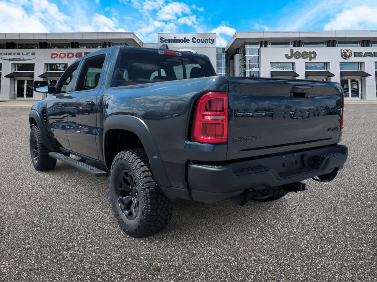 2026 RAM Ram 1500 RAM 1500 RHO CREW CAB 4X4 5'7' BOX