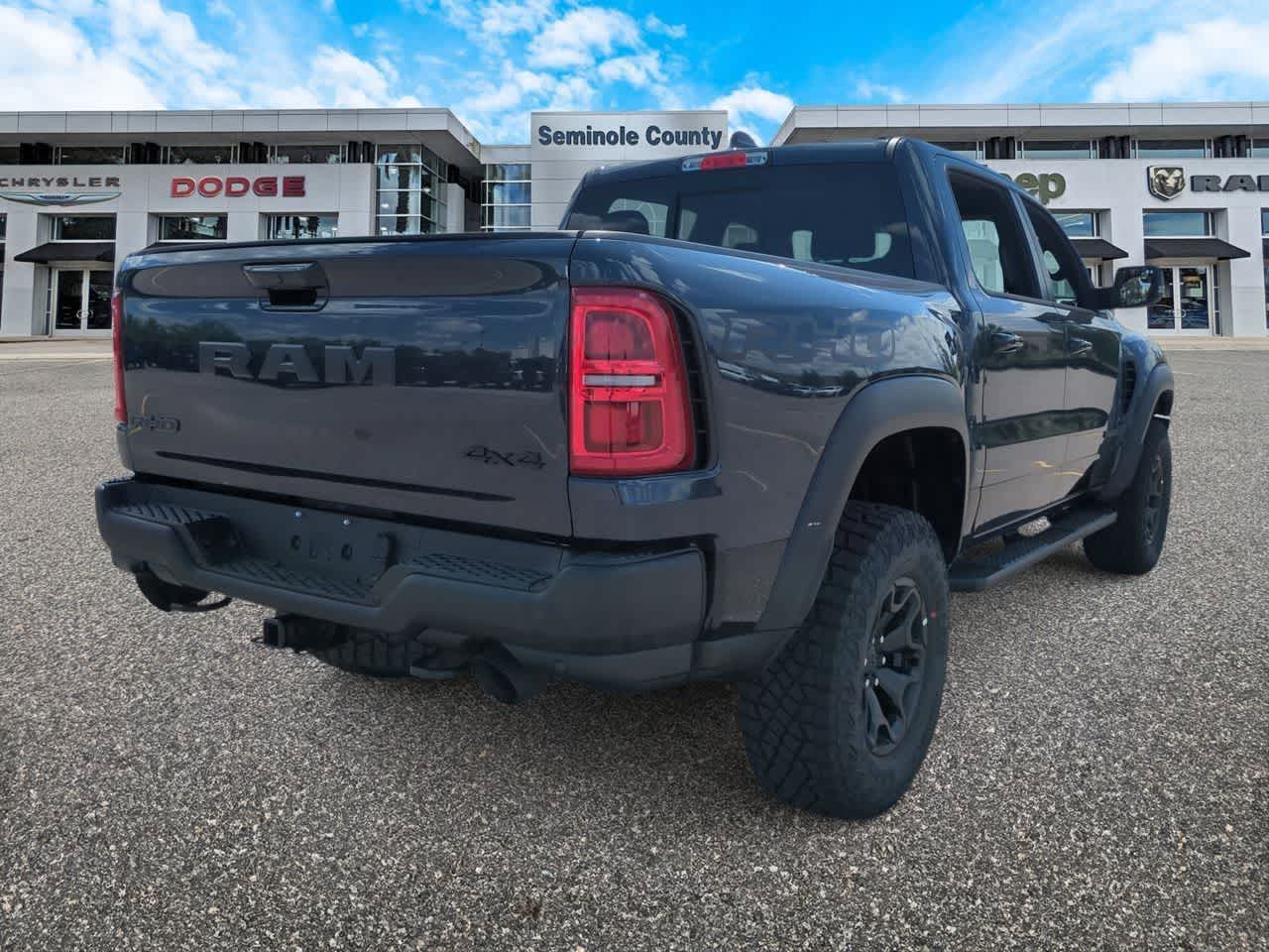 2026 RAM Ram 1500 RAM 1500 RHO CREW CAB 4X4 5'7' BOX
