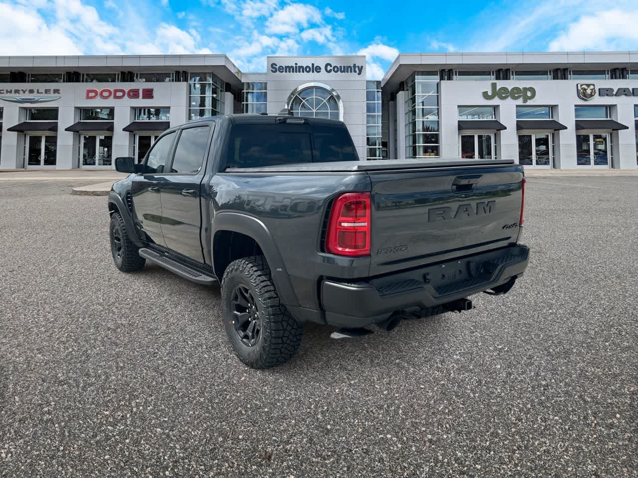 2026 RAM Ram 1500 RAM 1500 RHO CREW CAB 4X4 5'7' BOX