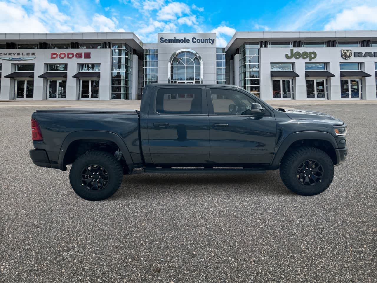 2026 RAM Ram 1500 RAM 1500 RHO CREW CAB 4X4 5'7' BOX