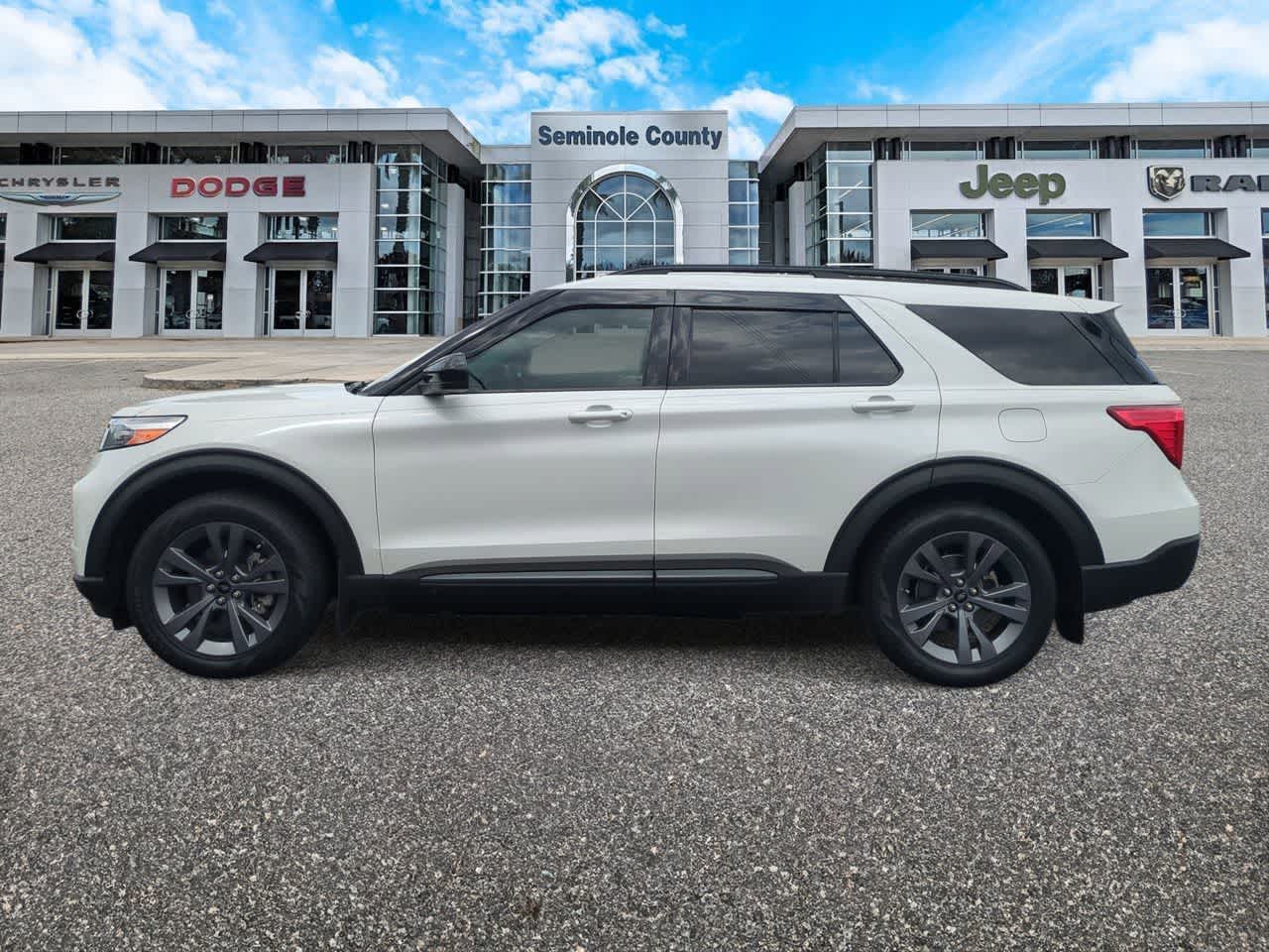 2023 Ford Explorer XLT