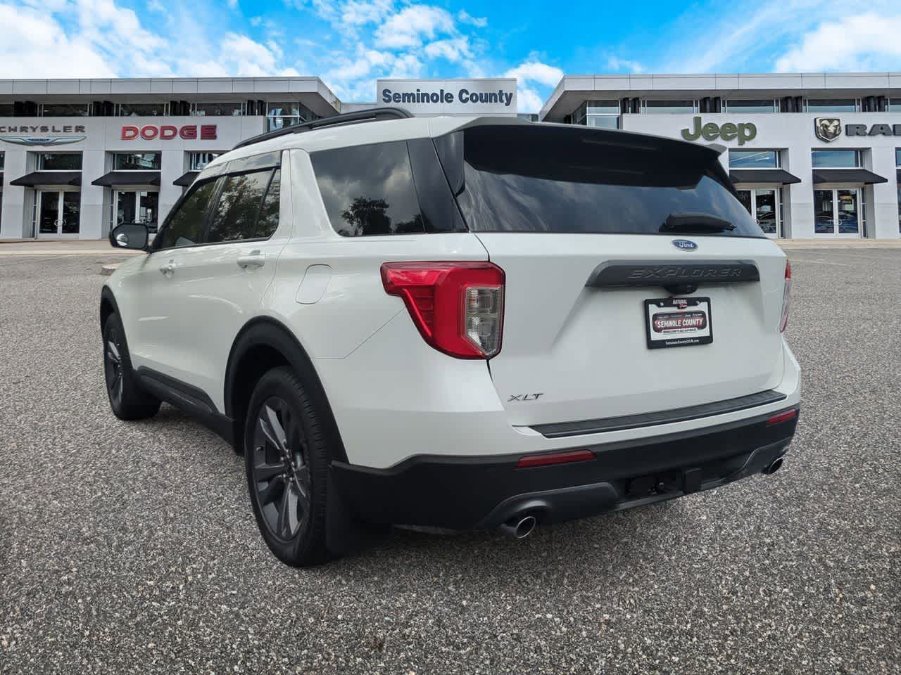 2023 Ford Explorer XLT