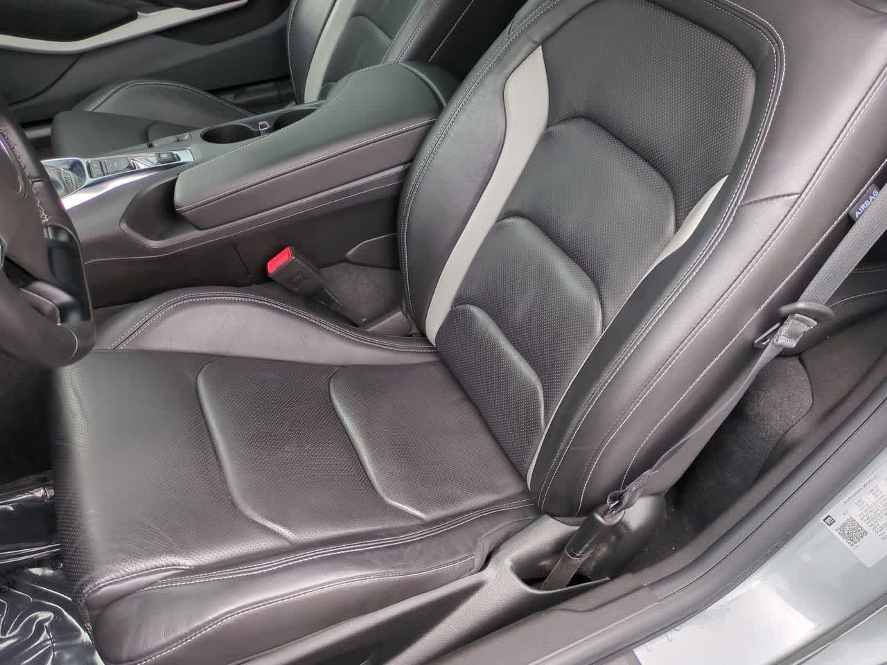 2023 Chevrolet Camaro RWD Coupe 2LT