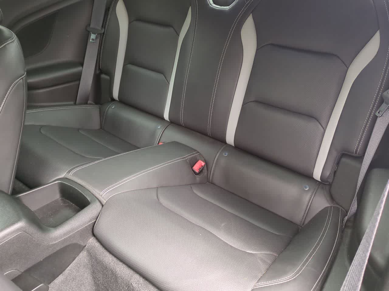 2023 Chevrolet Camaro RWD Coupe 2LT