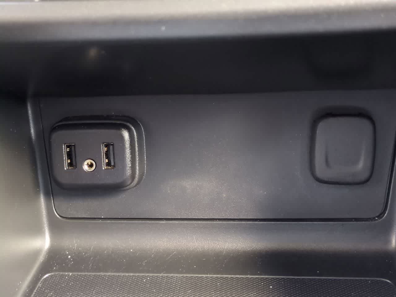 2022 Chevrolet Colorado 2WD Extended Cab Long Box LT