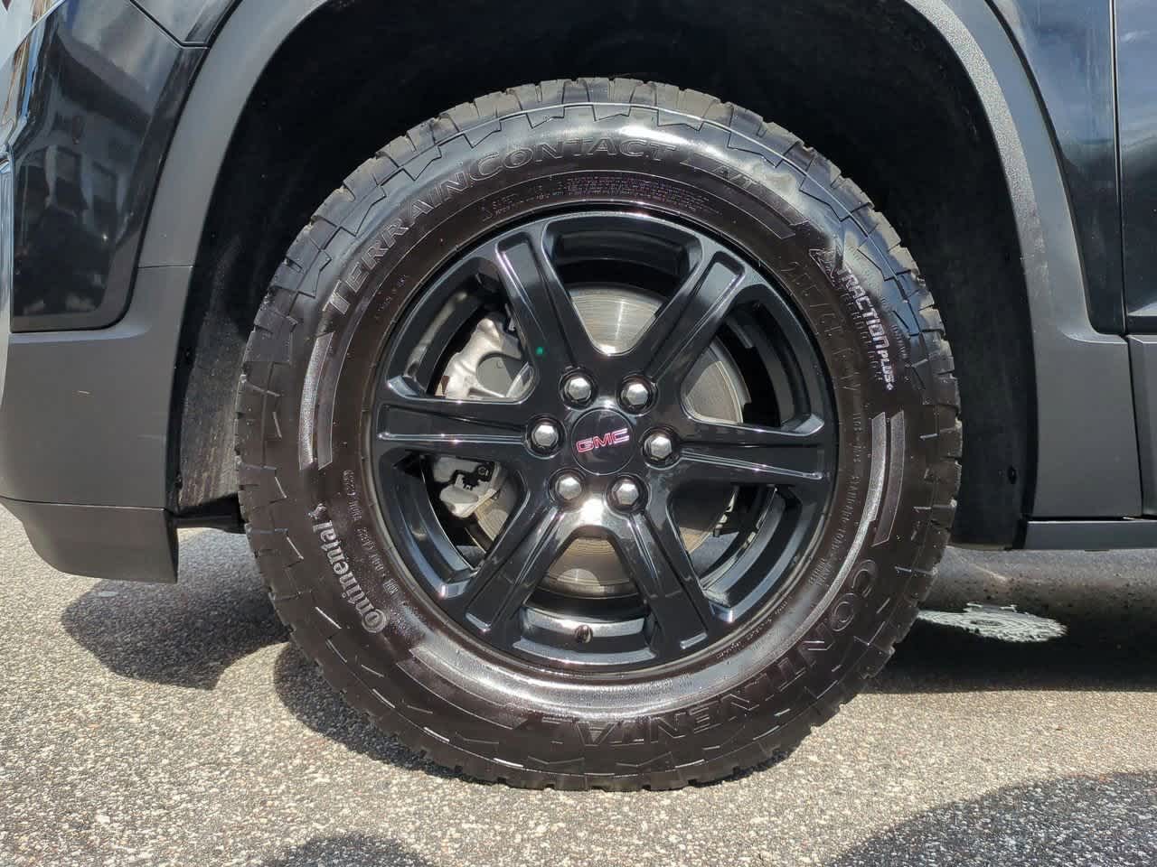 2023 GMC Acadia AWD AT4