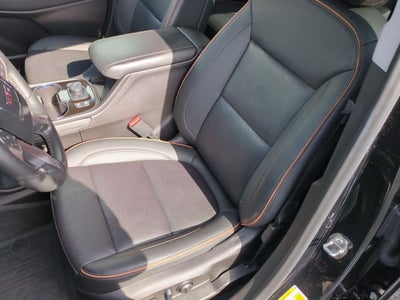 2023 GMC Acadia AWD AT4