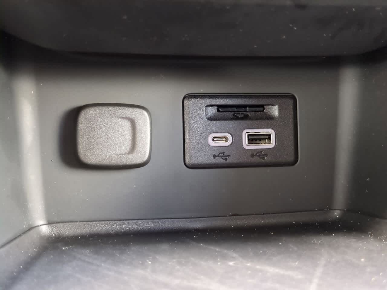 2023 GMC Acadia AWD AT4