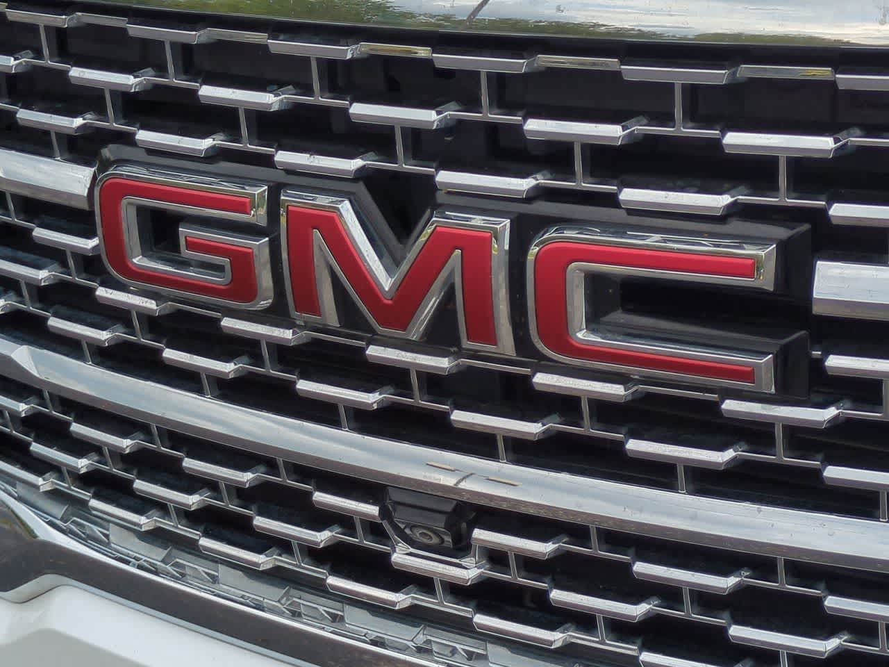 2022 GMC Acadia FWD Denali