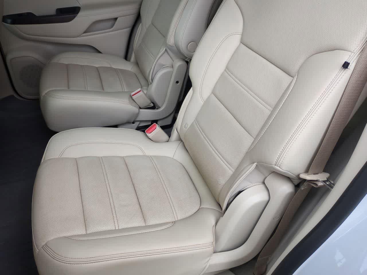 2022 GMC Acadia FWD Denali