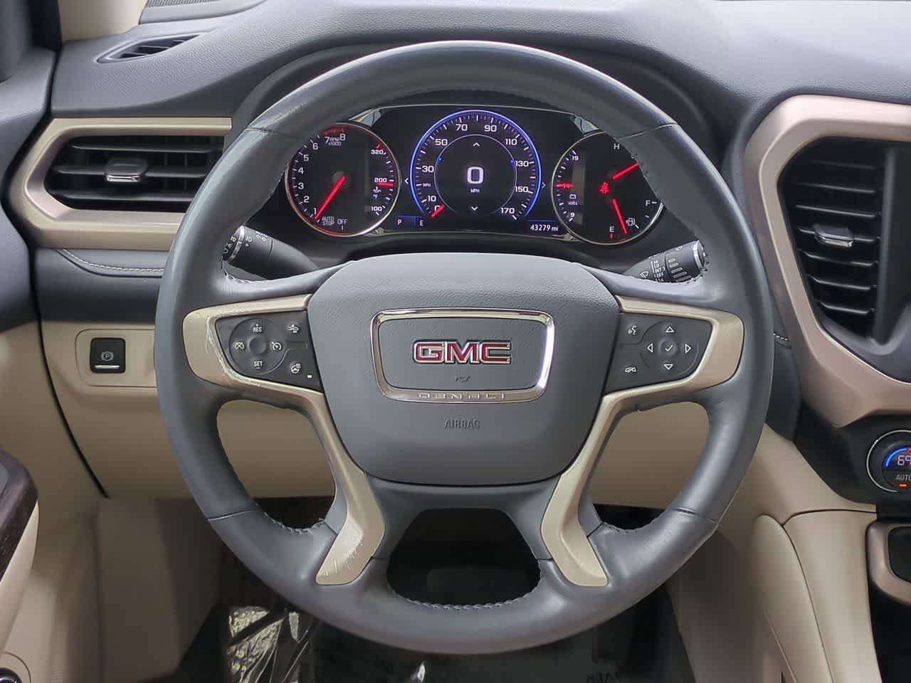 2022 GMC Acadia FWD Denali