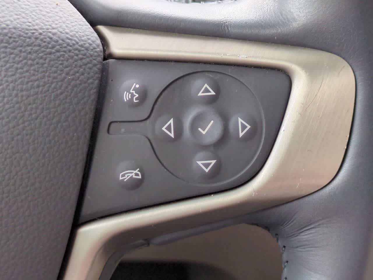 2022 GMC Acadia FWD Denali